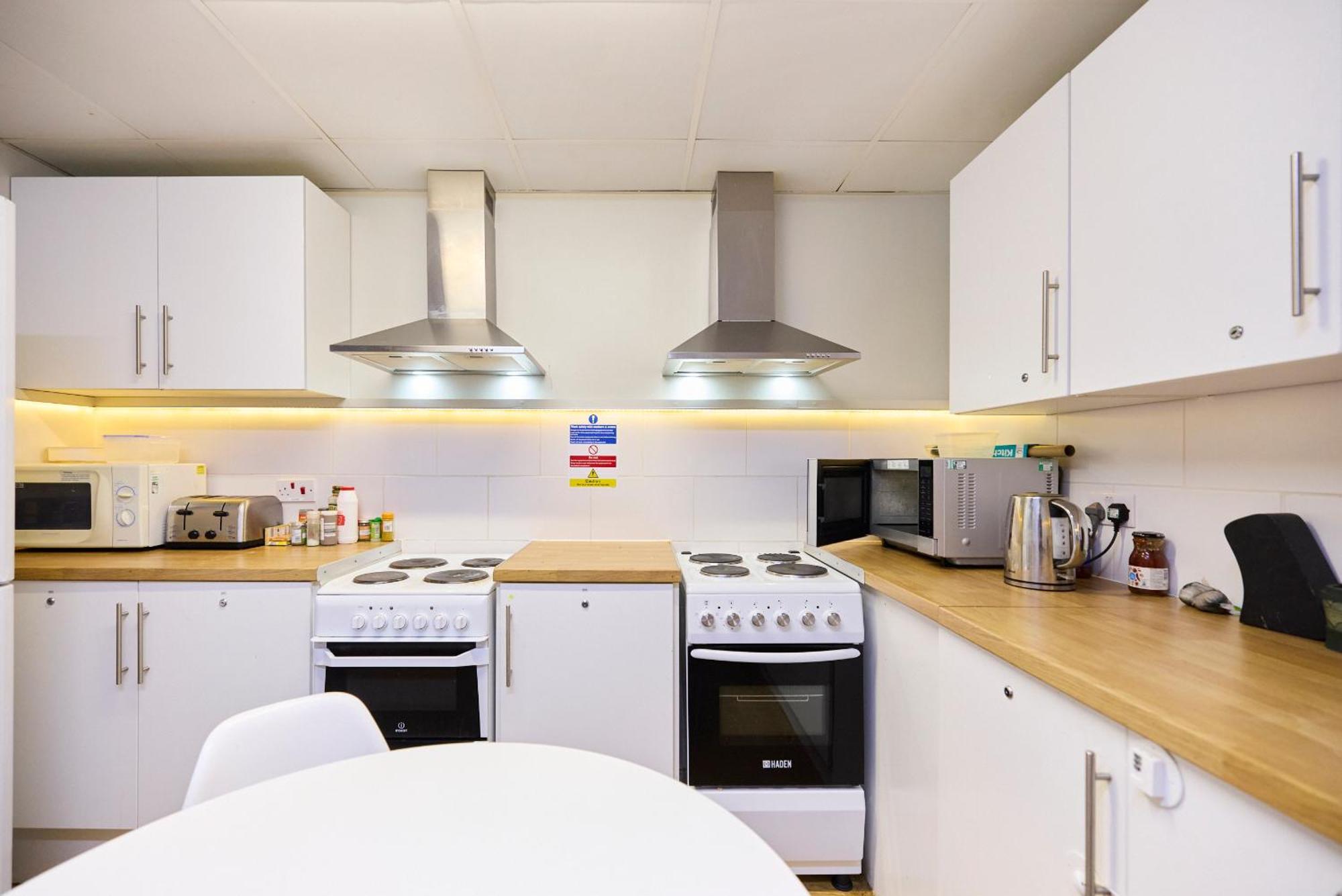 Louise House Hostel Londres Extérieur photo